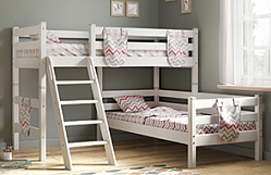 Кровать Соня вариант 8 угловая с наклонной лестницей Белый полупрозрачный в Безменово - bezmenovo.mebel54.com | фото